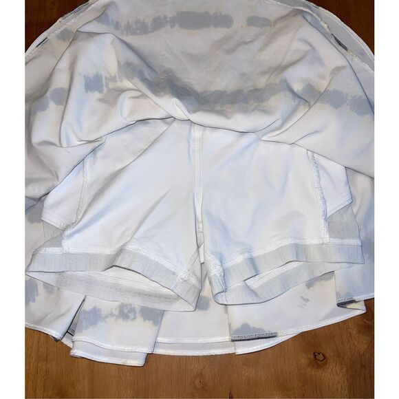 Pre-Owned Lululemon Yellow Size 4 Skort‎ Athletic Skirt - Picture 3 of 7